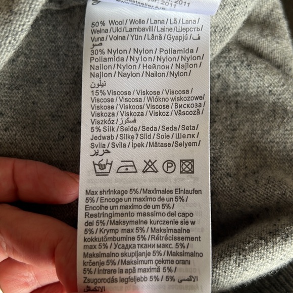 Grey sweater - Picture 5 of 5